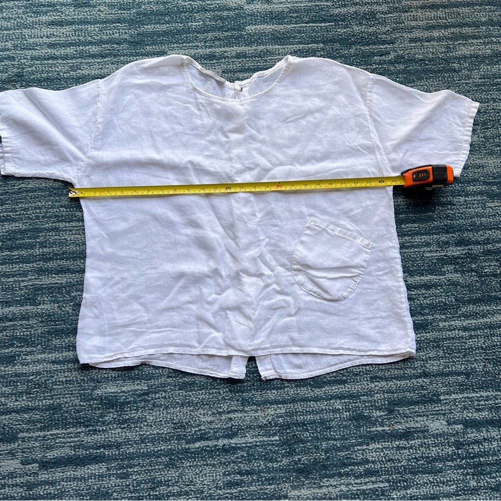 Women's White Pocket Linen Blouse - with pocket and button back.